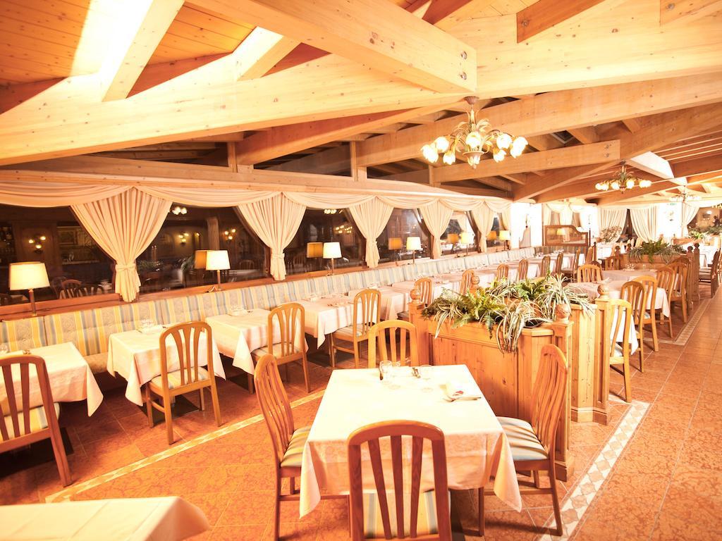 Hotel Europeo Alpine Charme & Wellness Pinzolo Exterior foto