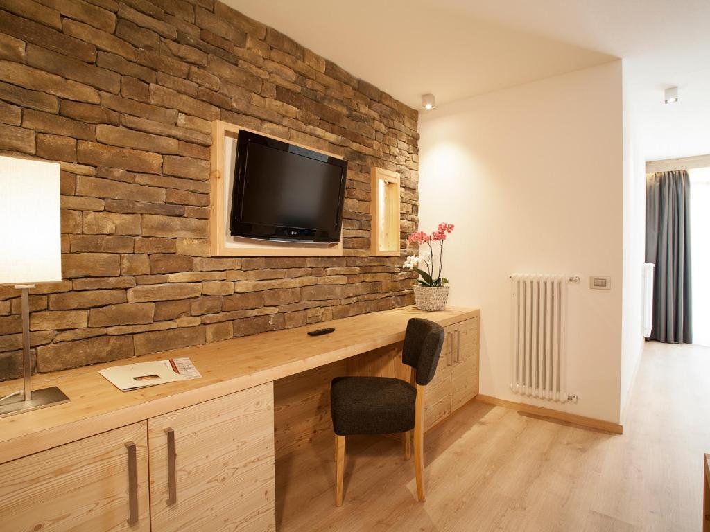 Hotel Europeo Alpine Charme & Wellness Pinzolo Exterior foto