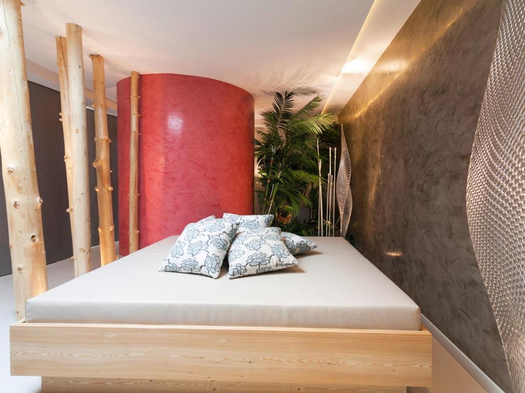 Hotel Europeo Alpine Charme & Wellness Pinzolo Exterior foto